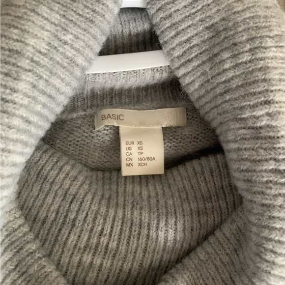 Knit Turtleneck Dress H&M - Picture 4 of 6